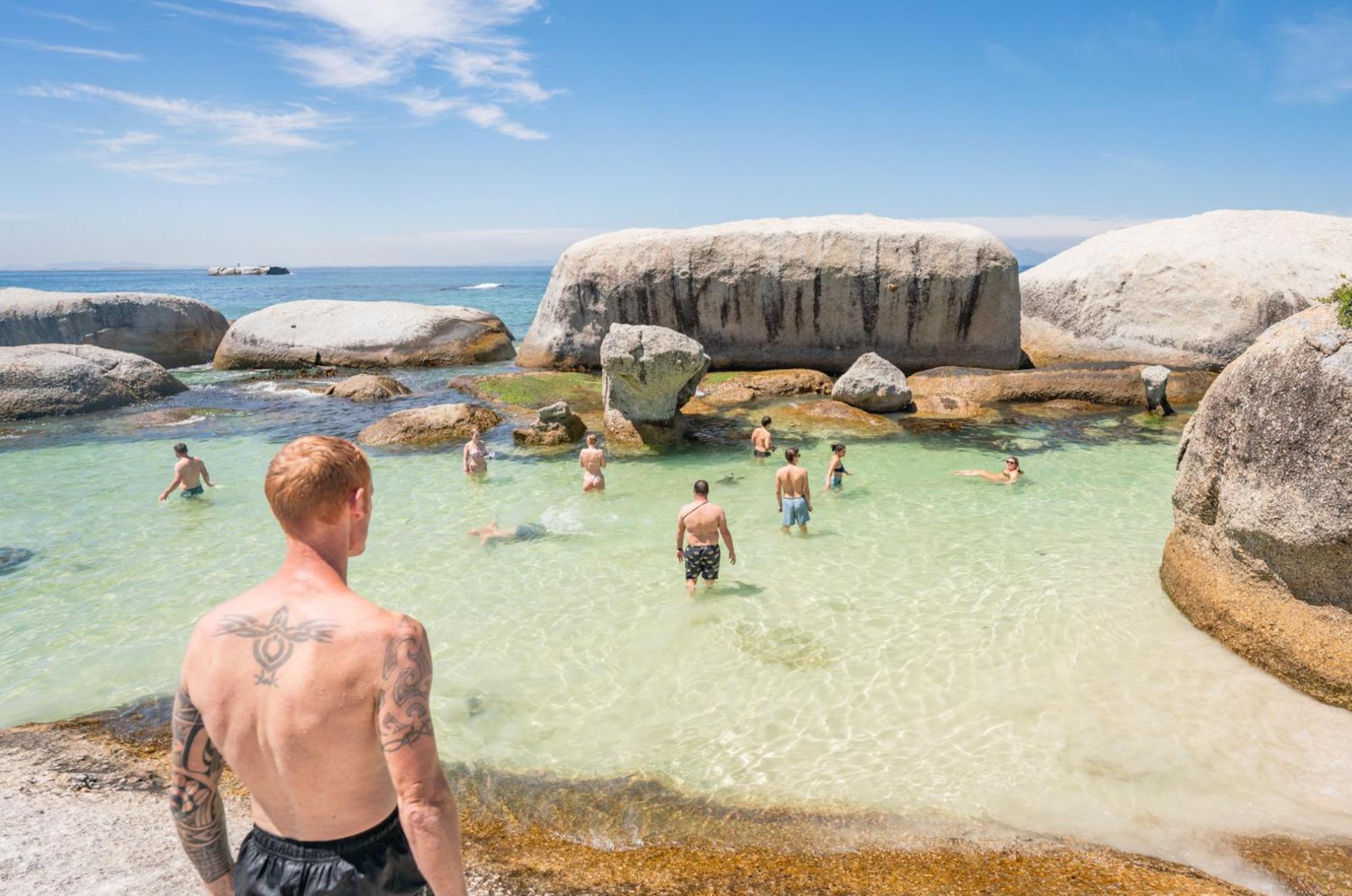 Never At Home Green Point Fokváros Kültér fotó Swimming at Boulders Beach