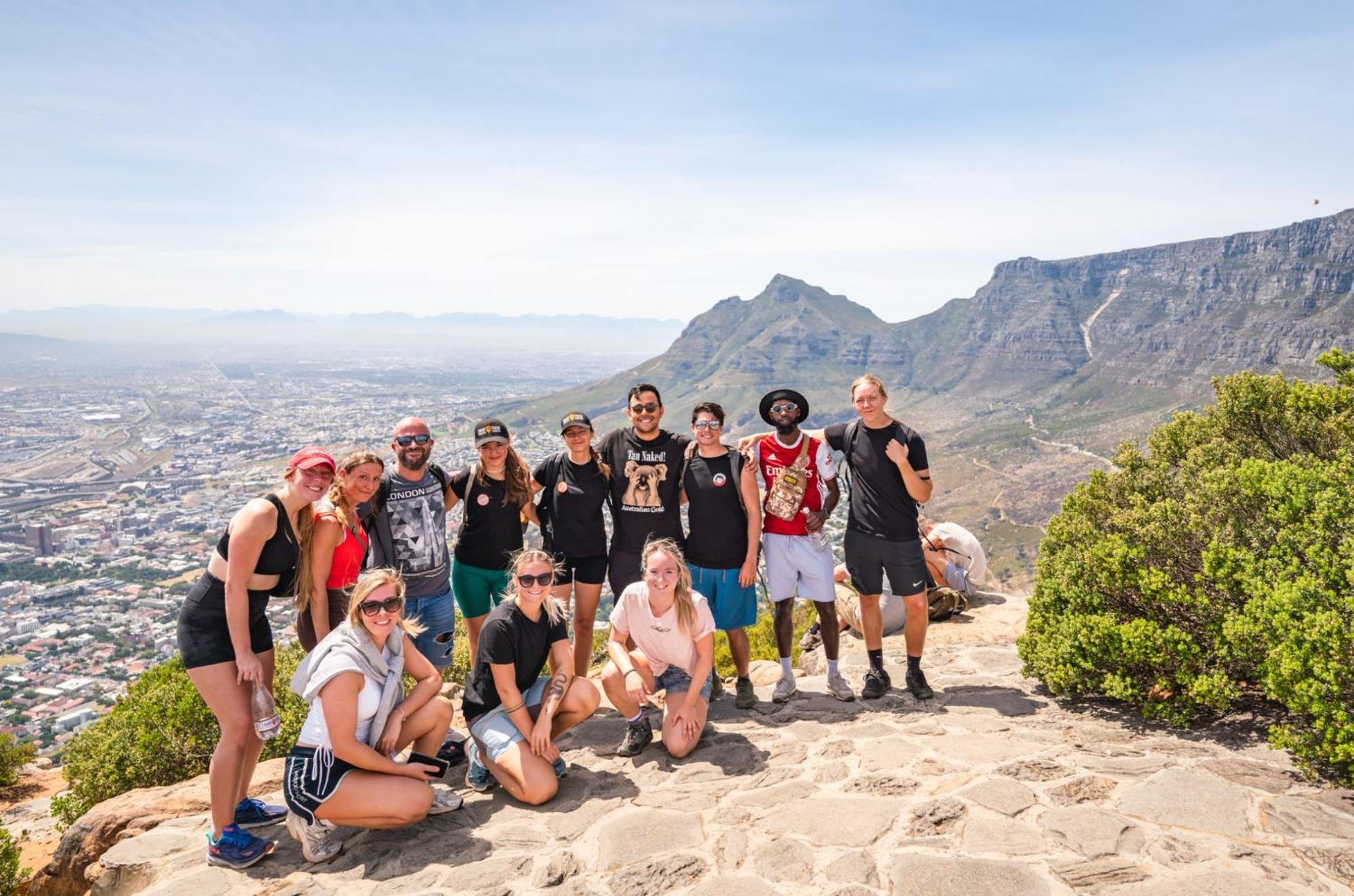 Never At Home Green Point Fokváros Kültér fotó The team at Table Mountain, Cape Town, South Africa